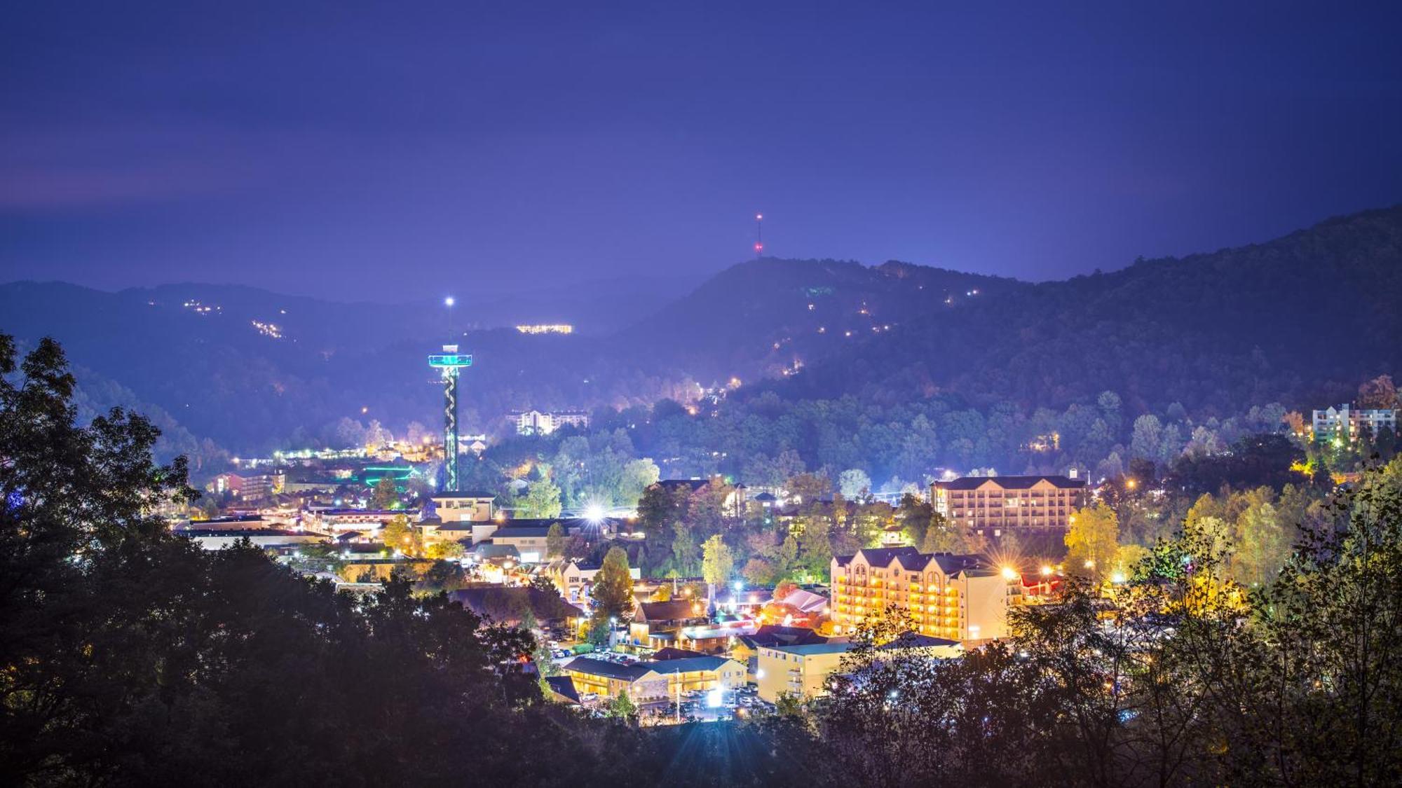Rock Of Ages, Hot Tub, Game Room, Wifi, 1089 Free Tickets Each Paid Day, Dollywood And More بيدجن فورج المظهر الخارجي الصورة